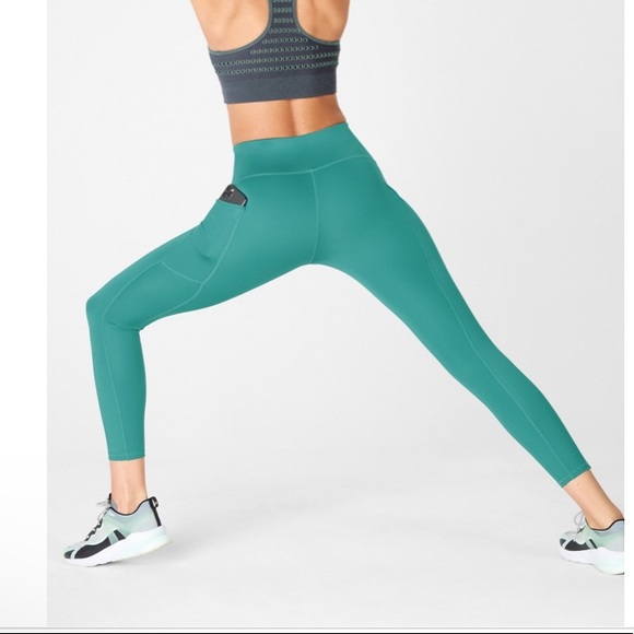 Fabletics Ultra Cool Shine Leggings - Picture 4 of 4